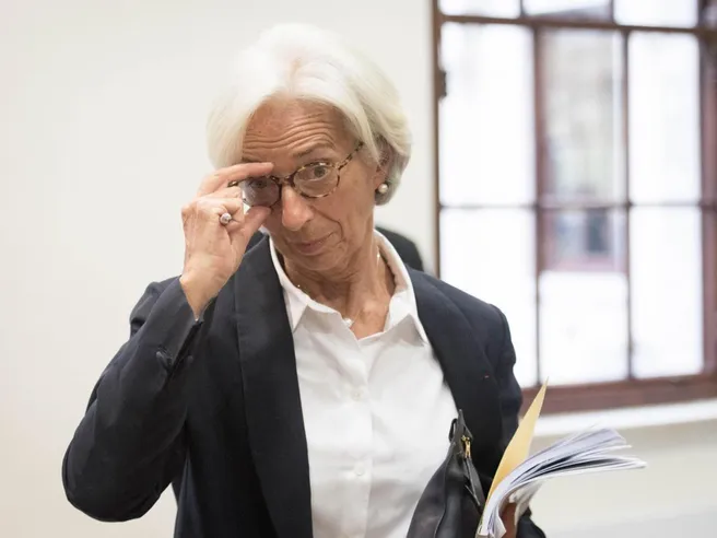 Dopo mossa Fed la Bce ‘HA’ paura dell’euro forte. Nuovo bazooka in arrivo? Il falco tedesco Weidmann frena