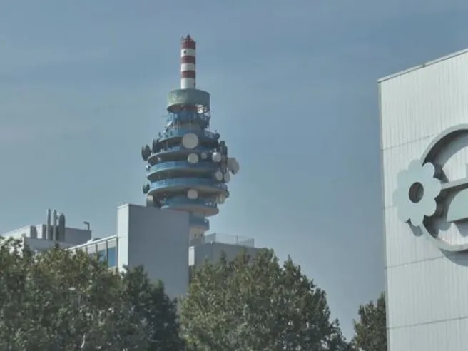 Mediaset, Corte Ue boccia Agcom e parte legge Gasparri: ‘impedire a Vivendi acquisto 28% è contro diritto Ue’