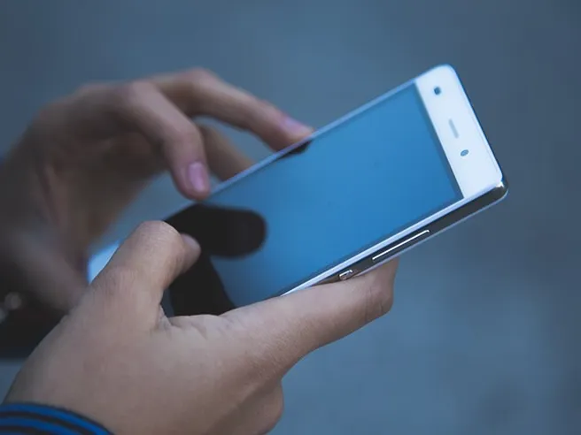Conto corrente online: le differenze tra internet e mobile banking, 5 cose da sapere per utilizzarli al meglio