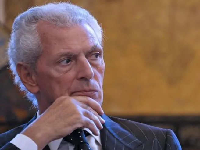 Spettro licenziamenti, Tronchetti Provera: noi unico Paese europeo ad avere blocco di questo tipo, alcune imprese costrette a tagliare