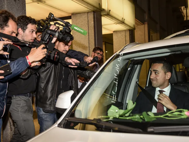 Italia entra in recessione tecnica, Di Maio punta il dito contro governi precedenti. Alert UNC su manovra bis
