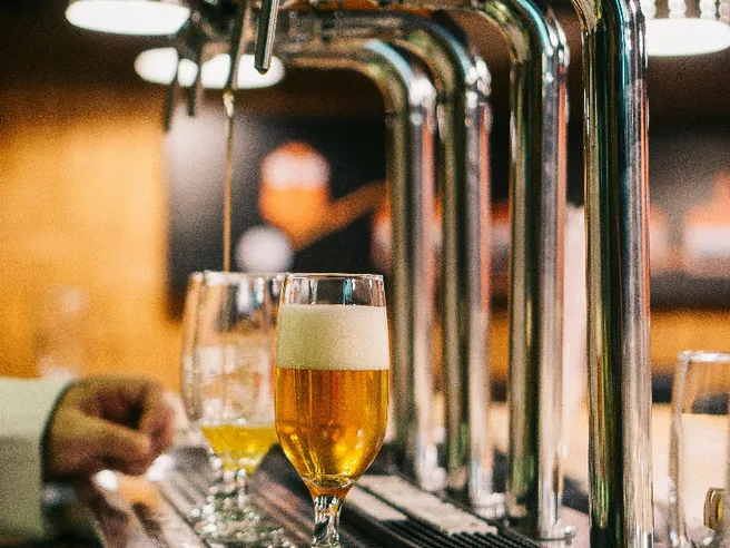 Germania, consumo di birra giù del 30%: i motivi