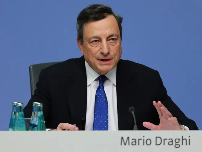 Tassi Bce: frenata economia allontana primo rialzo