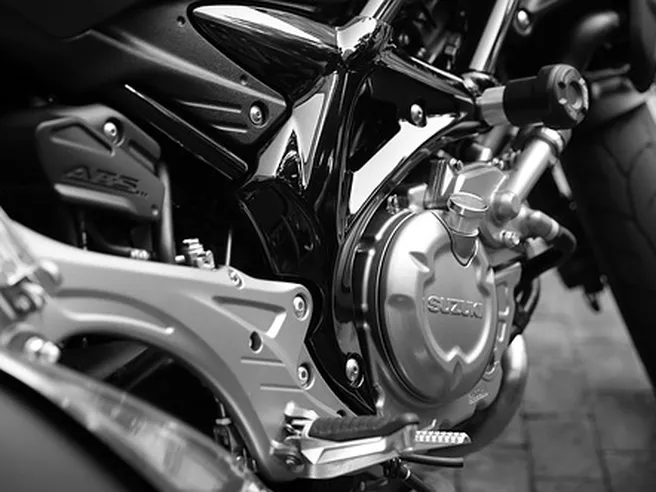 RC moto, verso l’addio sospensione: possibili aumenti fino all’84%