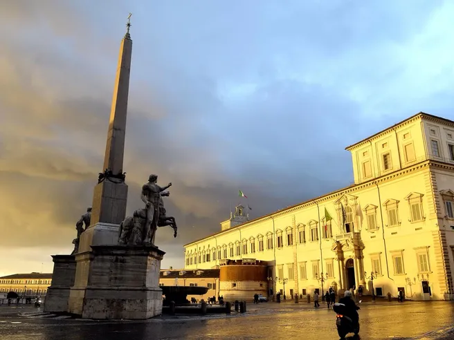 Quirinale: nuove consultazioni lunedì 7 maggio. Pimco: mercati rimarranno calmi sull’Italia?