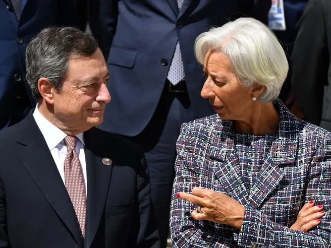 La Bce sorprende con la mossa hawkish sui tassi. Sì allo scudo anti-spread TPI, ma nessun salva Italia ad hoc