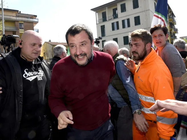 Risparmiatori truffati, pressioni M5S-Lega su Tria. Salvini: ‘aiutateci a cambiare Ue, ci ha ammazzati’