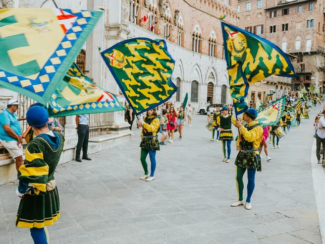 Quanto costa andare a vedere il Palio di Siena?