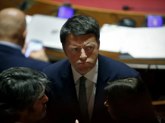 Manovra in Parlamento: Renzi strepita contro tasse, Gualtieri apre a plastic tax con i dovuti se e ma