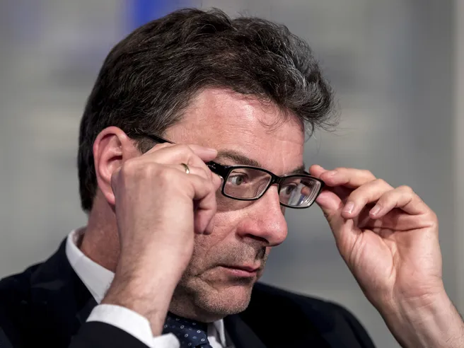 Giorgetti: piano manutenzione a settembre senza precedenti. Atlantia ha obbligo ricostruire ponte Genova’