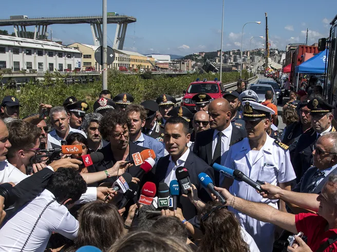 Tragedia Genova, schiaffo governo ad Atlantia: verso revoca concessione Autostrade. Ma rischio penale altissima