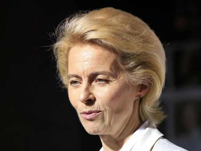 Ursula Von der Leyen nominata presidente Commissione Ue. L’alleata di Merkel che disse: ‘Brexit, una perdita per tutti’