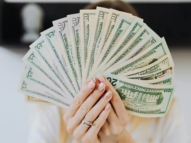 Donazione di denaro in Italia: il notaio è sempre obbligatorio?