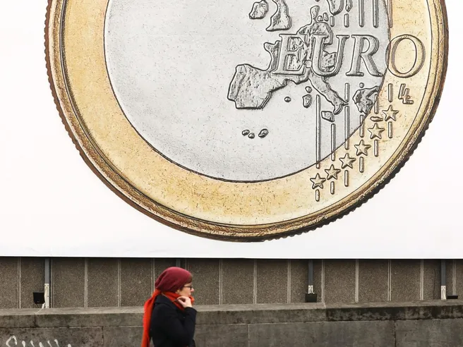 Fmi avverte Italia su incertezza politica e debito. Alert commercio globale: sparati primi colpi di guerra