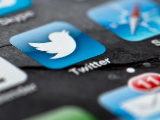 Bufera su Twitter, ribattezzata ‘l’Harvey Weinstein dei social media’ dopo report Amnesty International