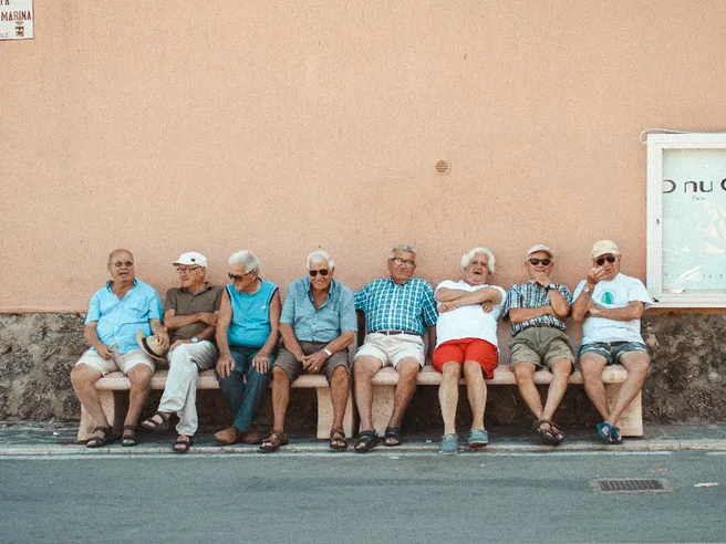 Pensioni 2026: come cambierebbero se si blocca l’età