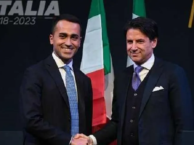 Savona e Tria: ‘ultima parola spetterà a politica, non tecnici’. Di Maio: risorse manovra? ‘Faremo deficit’