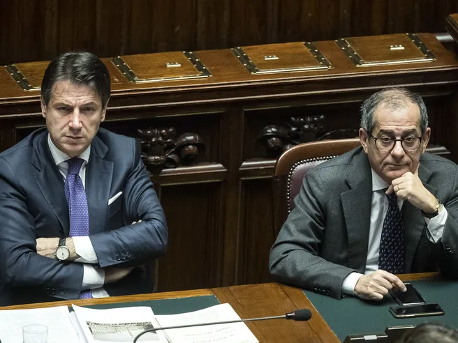 Manovra, accordo con Ue c’è. Tra retroscena l’irritazione di Conte per uscita ‘maldestra’ di Tria