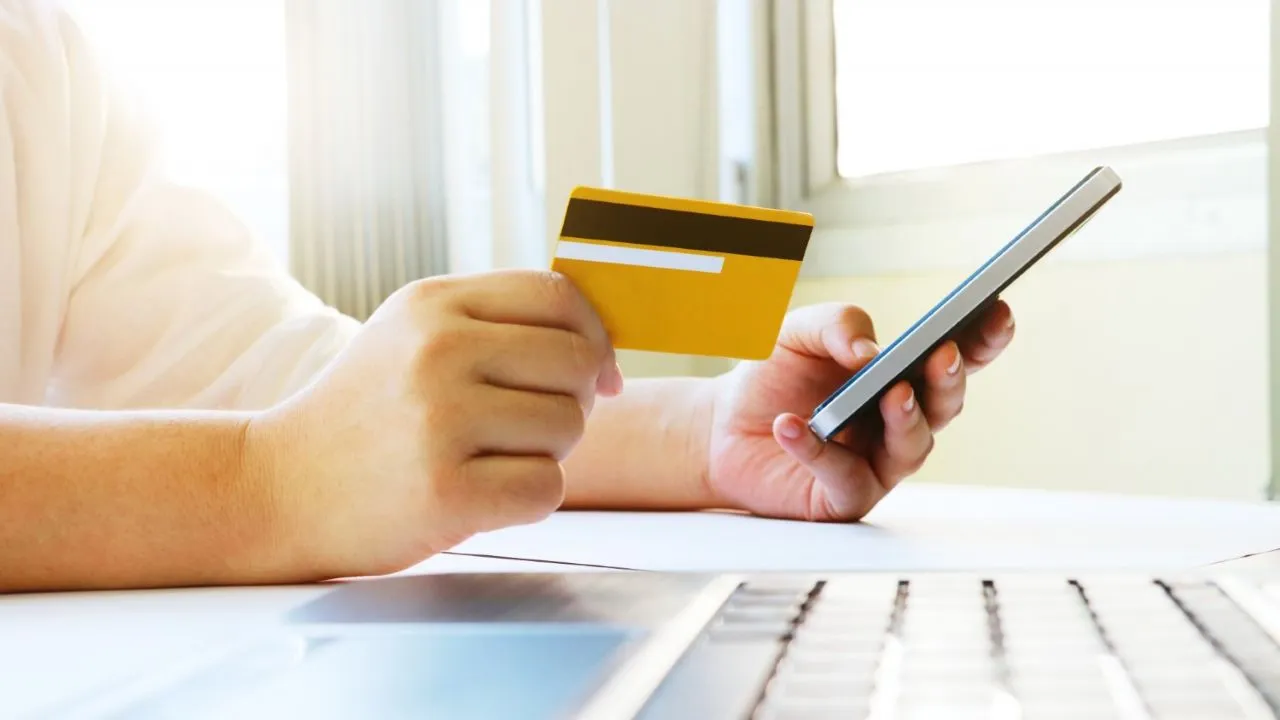 Addio commissioni: con ING hai prelievi gratuiti e cashback fino a 250€