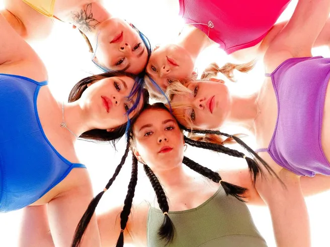 Selfy Mediolanum per Under 30: ecco il conto con tutto gratis, anche i prelievi