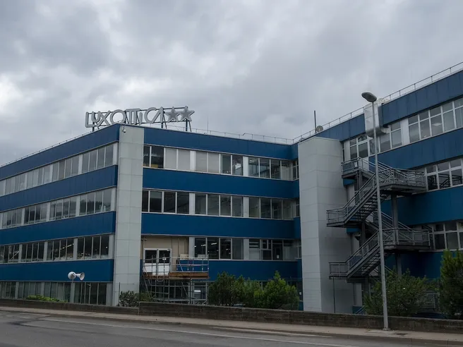 Luxottica, al via la settimana corta. Si lavora solo 4 giorni con lo stesso stipendio