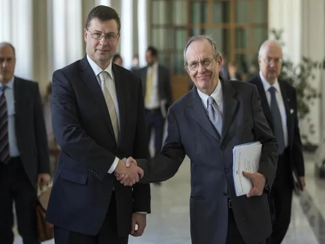 Ue: Italia con squilibri eccessivi, rimane problema NPL. Ma con governo a interim, Bruxelles disposta a concedere più tempo