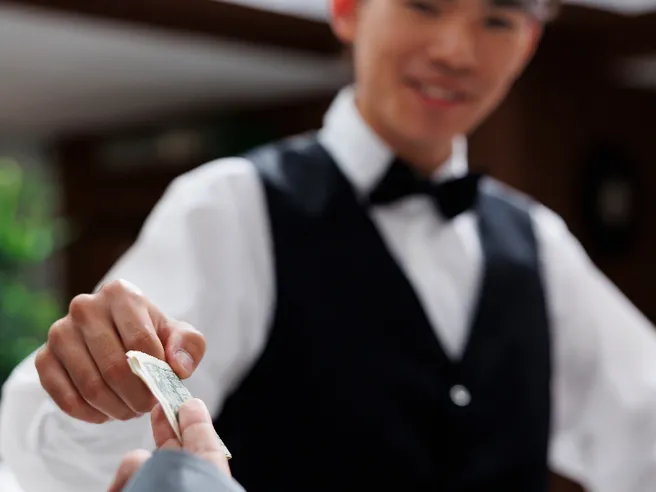 Ristoranti italiani: presto la mancia sarà obbligatoria?