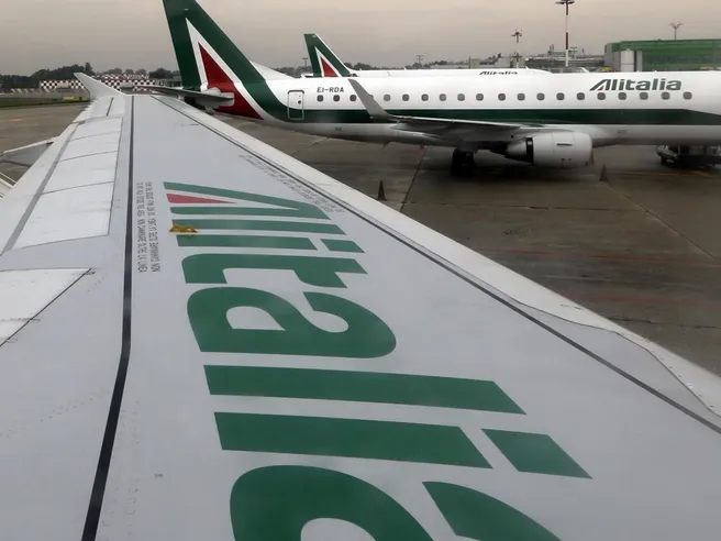 Alitalia: rispunta il nome Air France, possibile offerta con easyJet e appoggio esterno di Delta