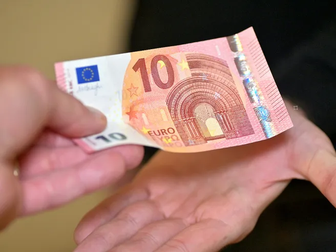 Attività extra professionale non autorizzata: sanzioni e rischi per i lavoratori