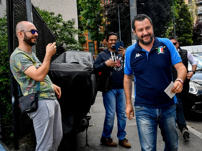 Tria su manovra: ‘più margini, nessun impegno su deficit a 1,8%’. Salvini: ‘flat tax come quota 100, sia volontaria’