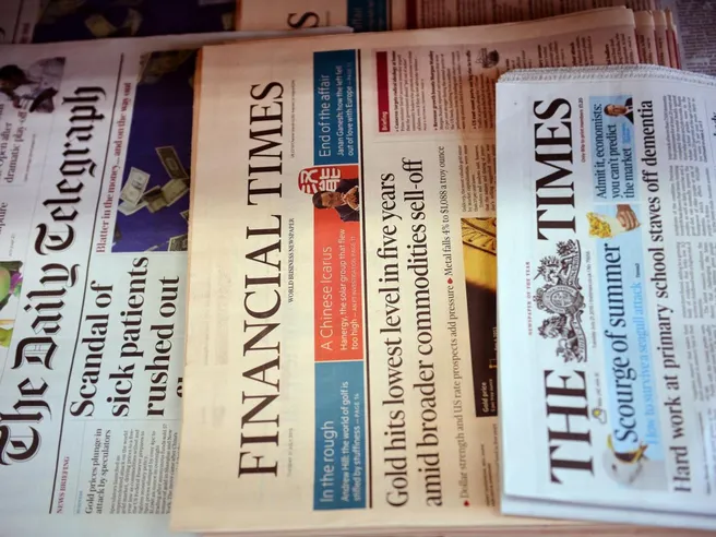 Financial Times, AD John Ridding cede a proteste: restituirà un quarto del suo stipendio