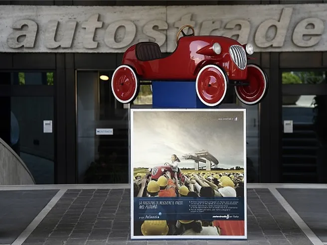 Autostrade: Ceo Atlantia Bertazzo avverte: con revoca catastrofe, Aspi farebbe default da 10 MLD