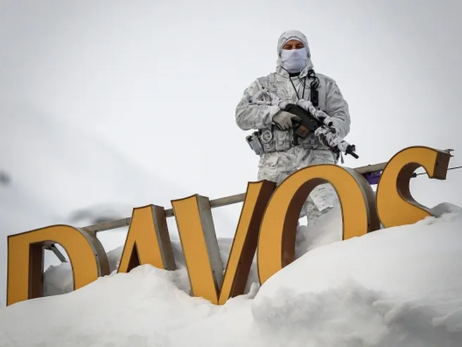 Si apre il World Economic Forum di Davos tra alert coronavirus, downgrade FMI e attenzione al clima
