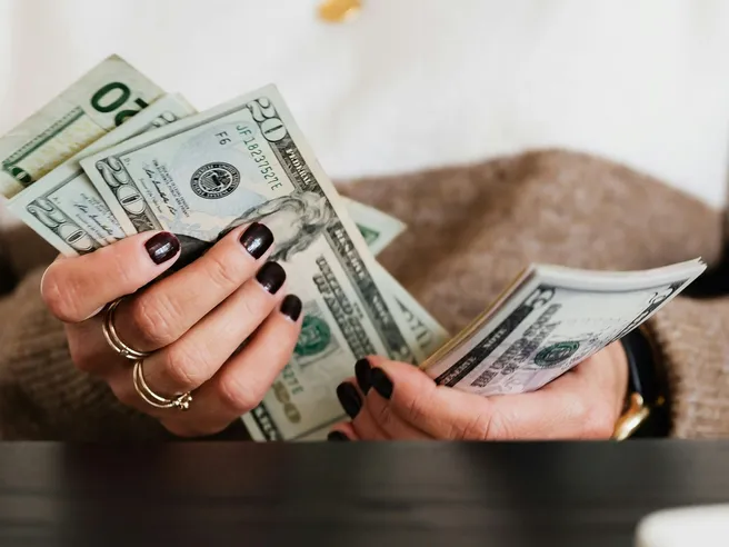 Risparmi facili, tasso alto: 3,5 % per 6 mesi su primo Conto Arancio