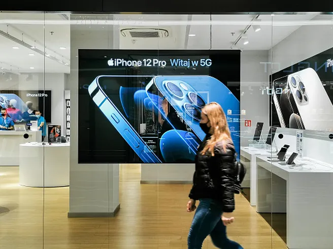 Apple regina di Wall Street del 2020: da sola vale tre volte Piazza Affari e più del PIL Italia